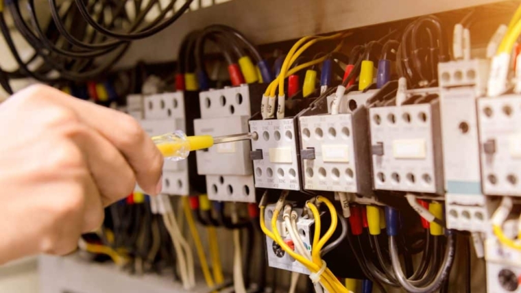 Naprawy Elektryczne